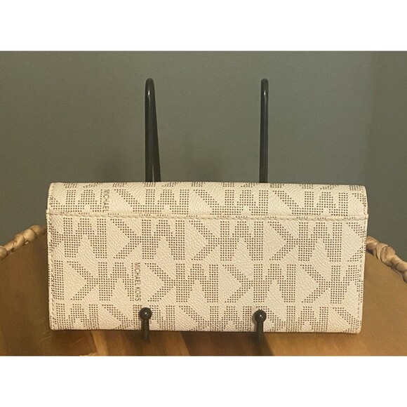 Michael Kors Mindy Carryall Leather Large Wallet (35T8GTZE3B) Vanilla Jetset - Picture 2 of 15